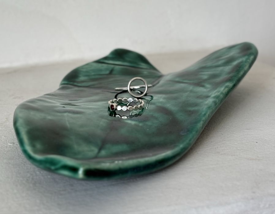 Ceramiczna paterka liść