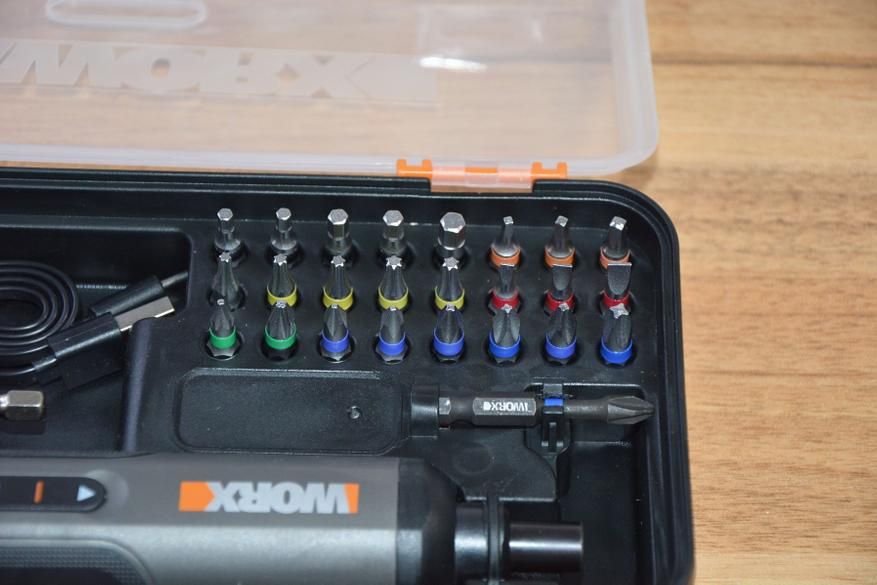 Аккумуляторная отвертка Xiaomi Worx WX240 с кейсом и набором бит