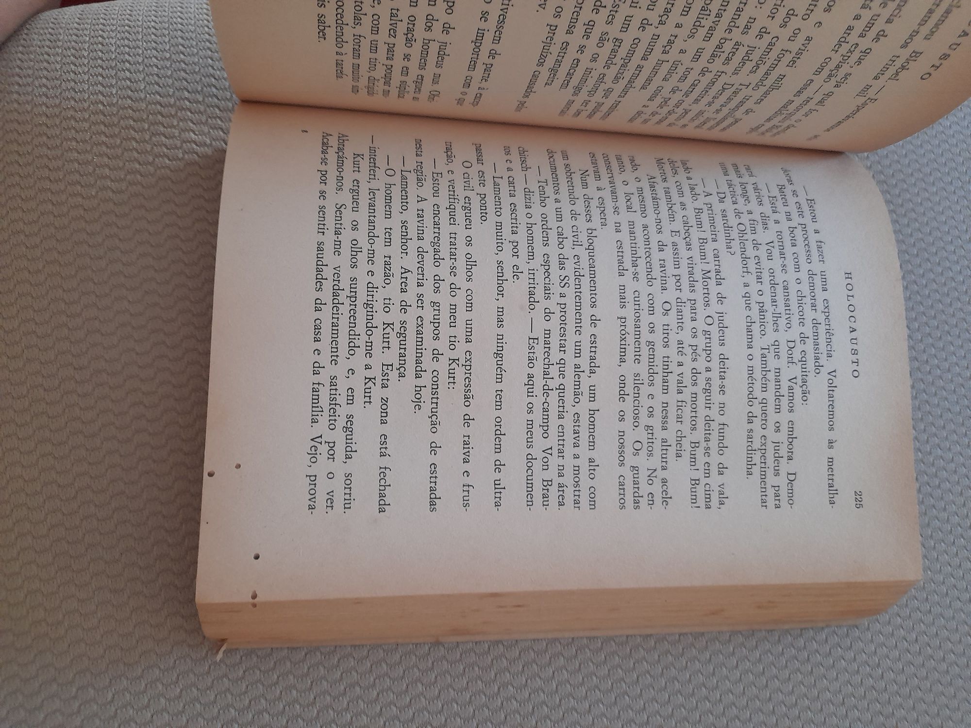 Livro "Holocausto"