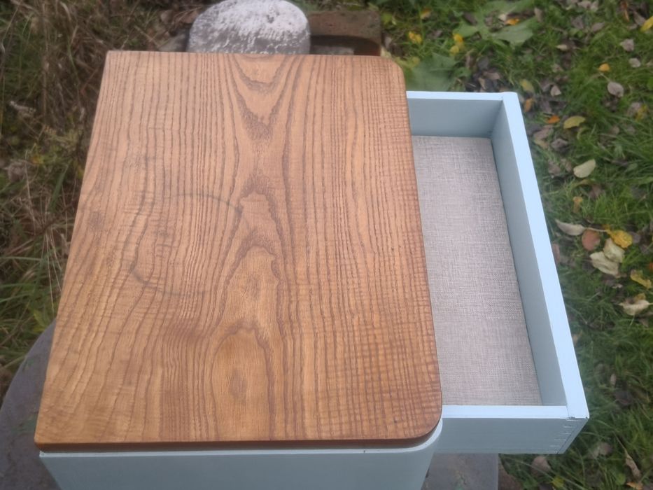 Szafka nocna po renowacji