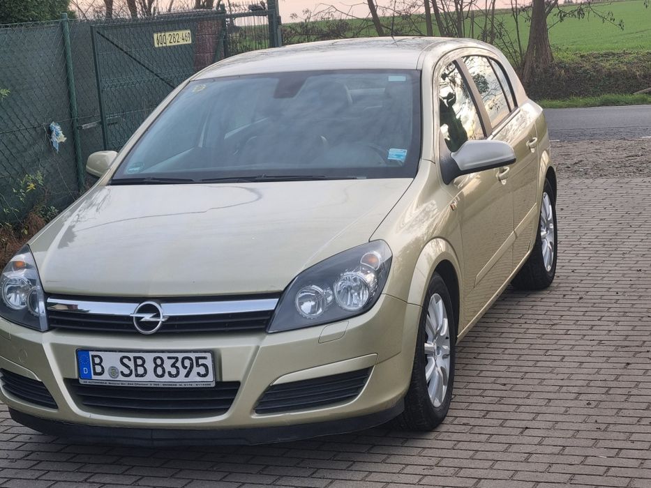 Śliczna astra z Niemiec od 1właściciela  18 bendzyna  125 koni