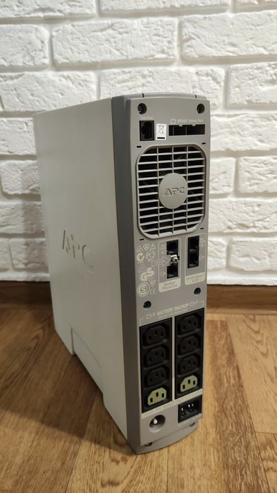 Джерело безперебійного живлення APC Back-UPS RS1500