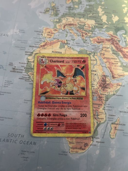 3 cartas de pokemon