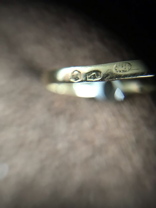 Złoty pierścionek zaręczynowy 585 cyrkonie rozmiar 20