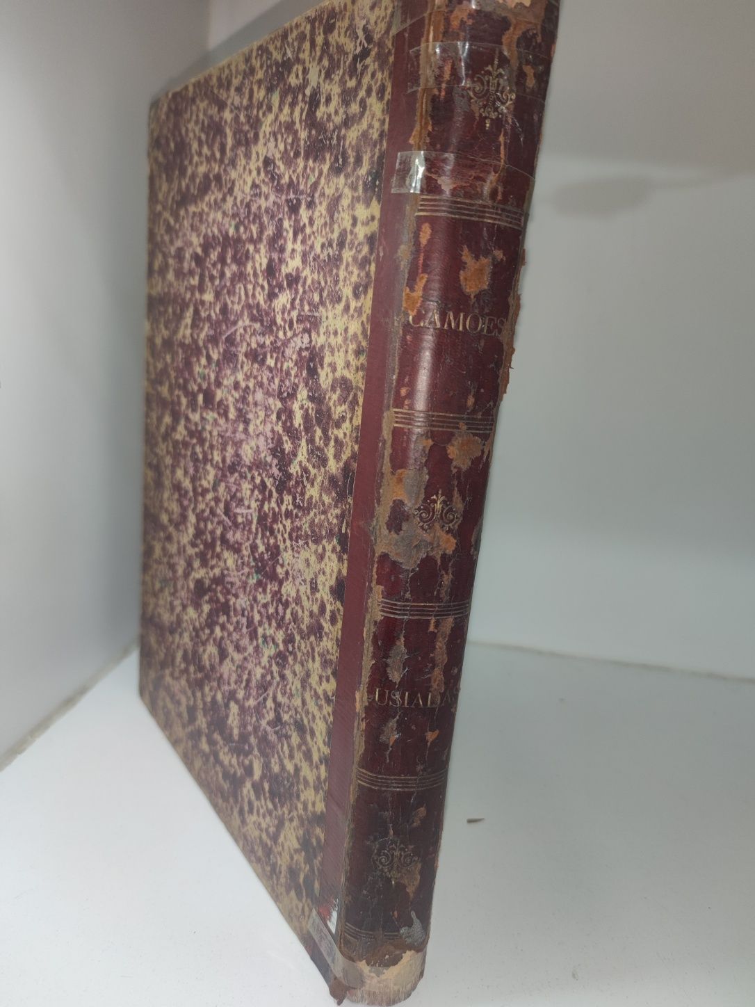 Livro - Luis de Camões - Os Lusiadas data 1878 RARO