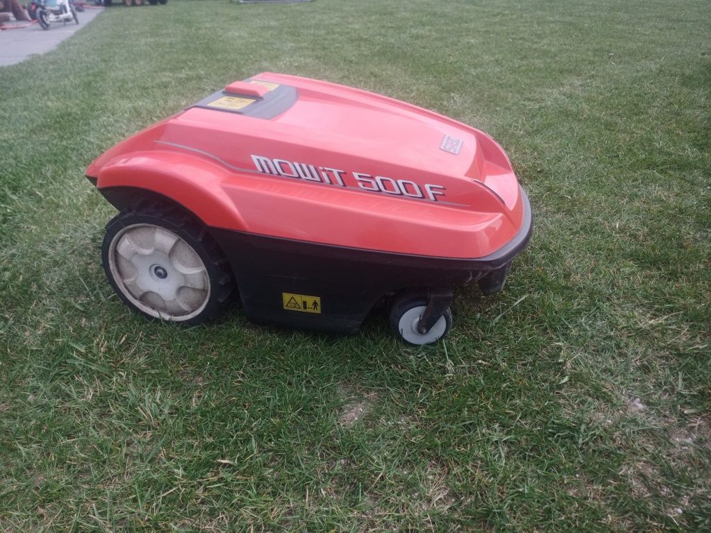 Sabo mowit 500f John Deere tango 5 robot koszący kosiarka automatyczna