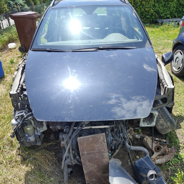 Volvo V50 przód zderzak maska chłodnice