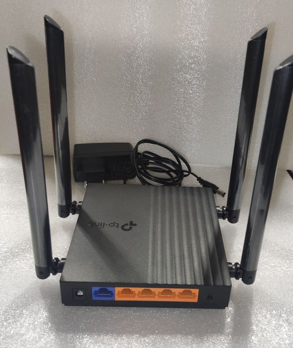 Бездротовий маршрутизатор (роутер) TP-Link Archer C64