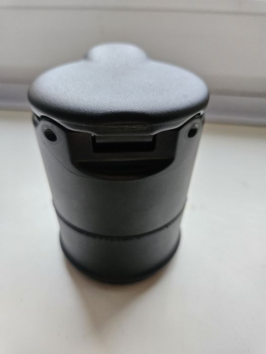 Popielniczka do Toyota RAV4