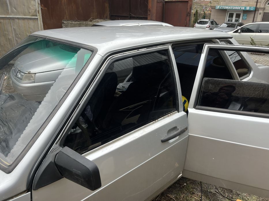 Сколо Дверей форточки задні Ваз 2108-15 2110-12 Пріора є різні