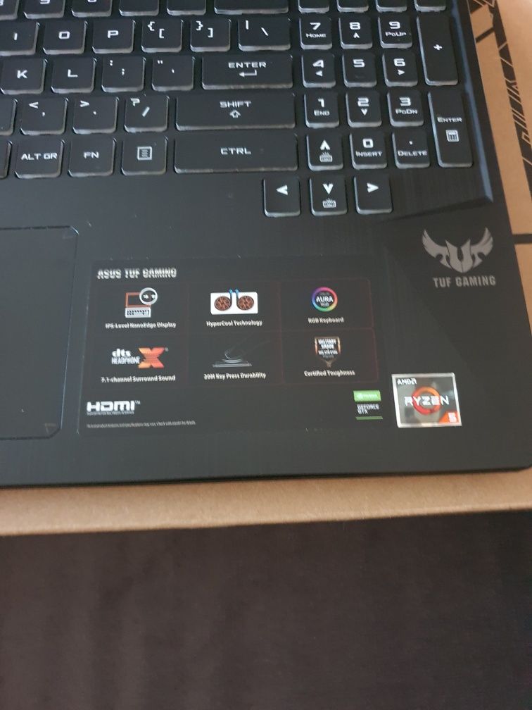 Laptop ASUS FX505D