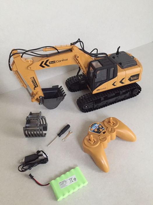 Koparka Revell Control Digger 2.0 skala 1:16 zdalnie sterowana 2,4 GHz