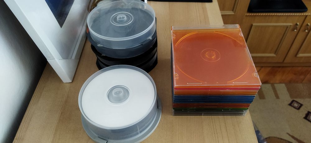 Płyty DVD RW czyste nowe. 30 sztuk walec. Gratis pudełka!