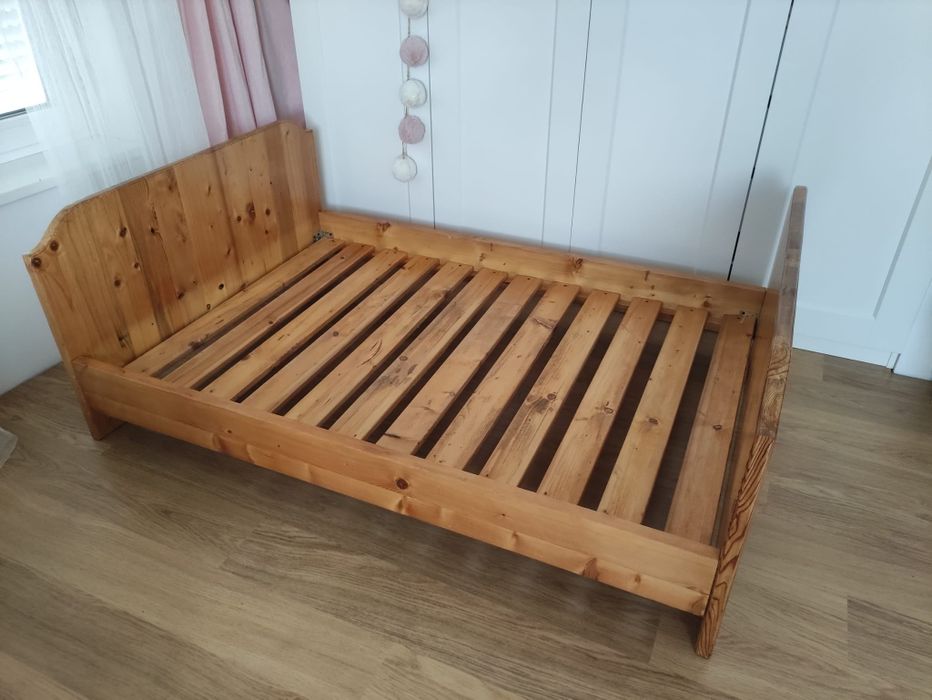 Łóżko dziecięce drewniane do 140cm z materacem