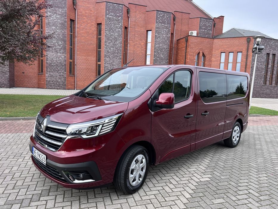 Wypożyczalnia Wynajem Busa 9 osobowy Bus Long Nowy model