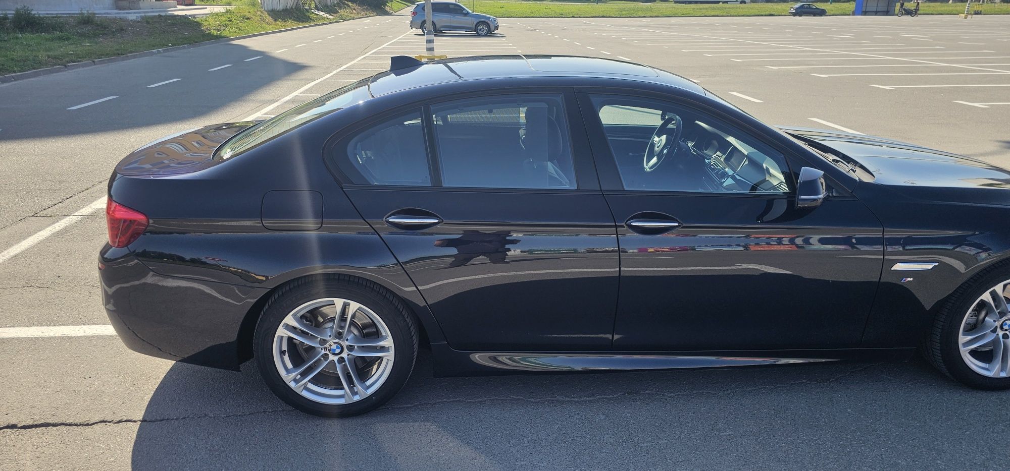 BMW 528i M 2015р.11 місяць