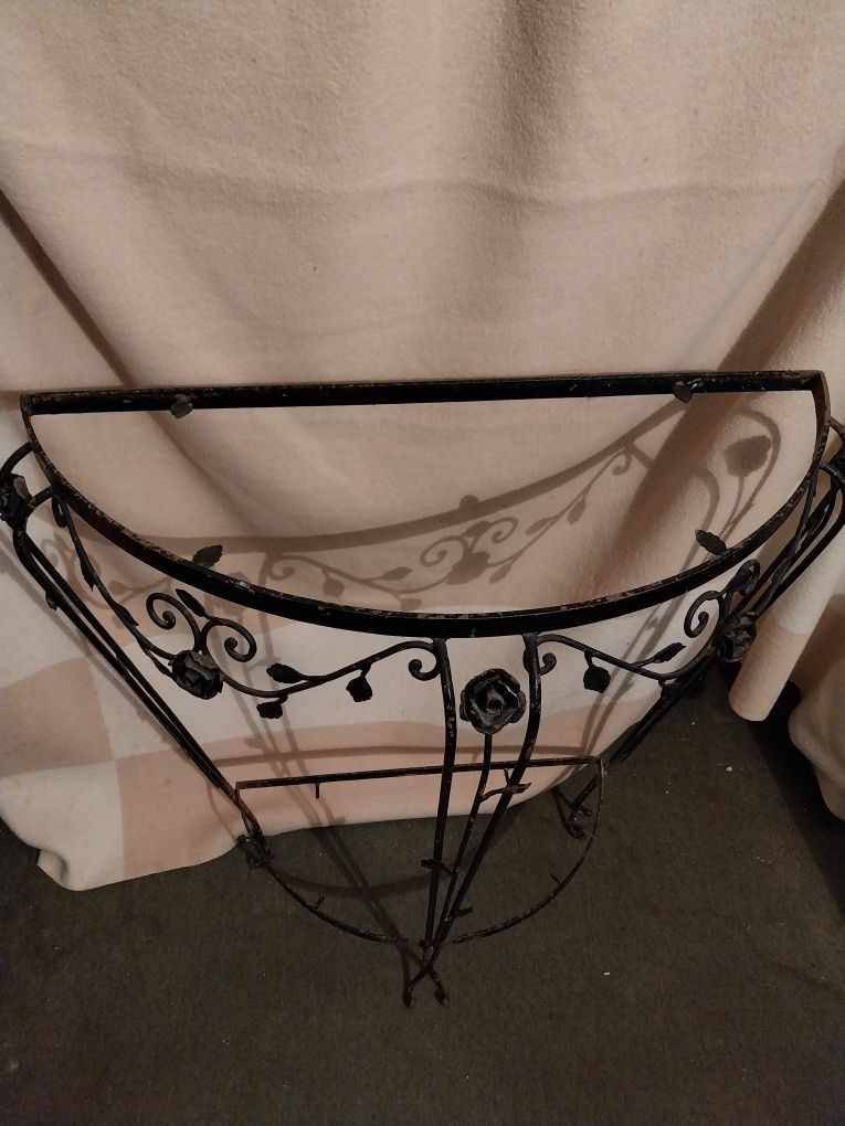 Mesa meia lua, em ferro forjado
