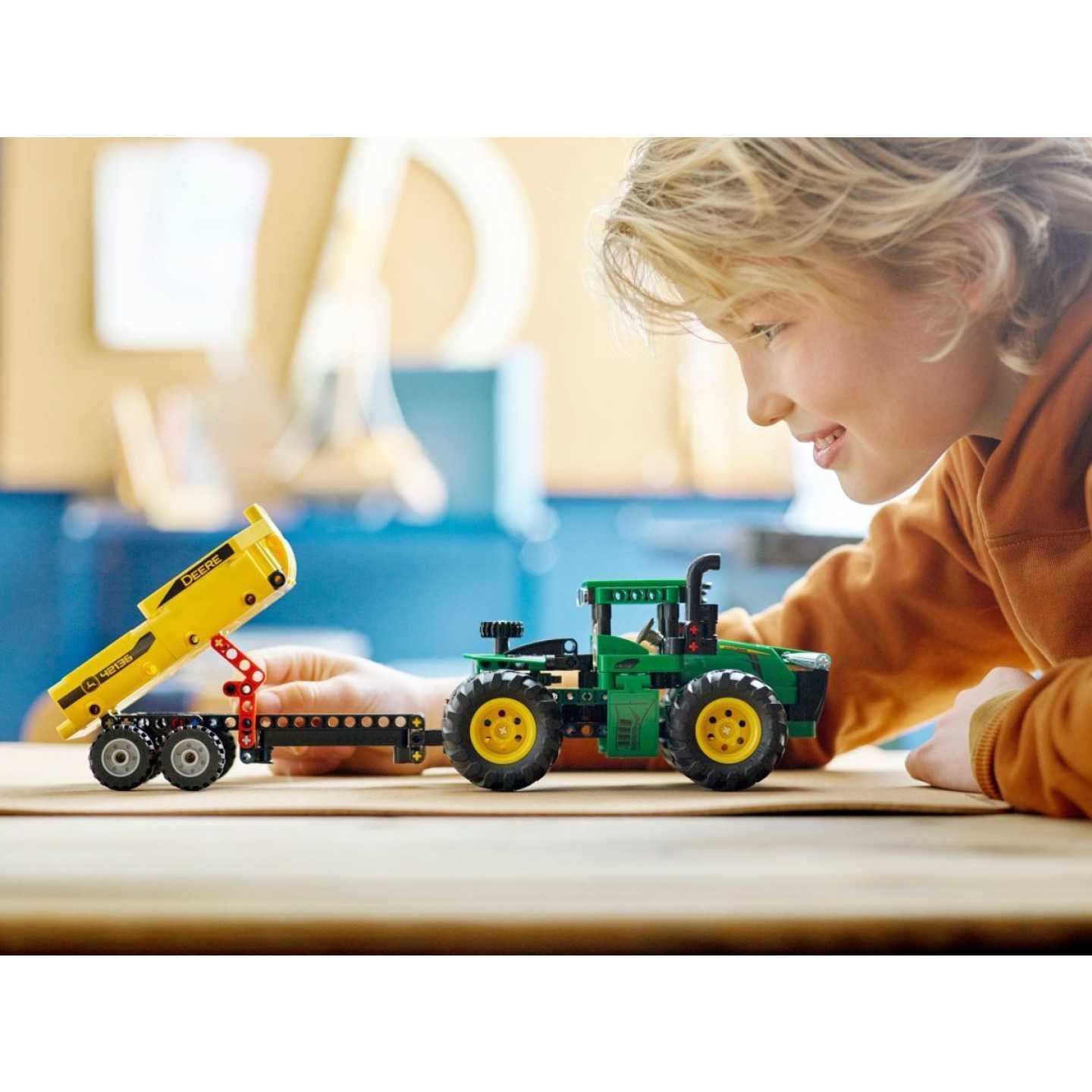 Lego Technic 42136 Трактор John Deere 9620R 4WD. В наличии