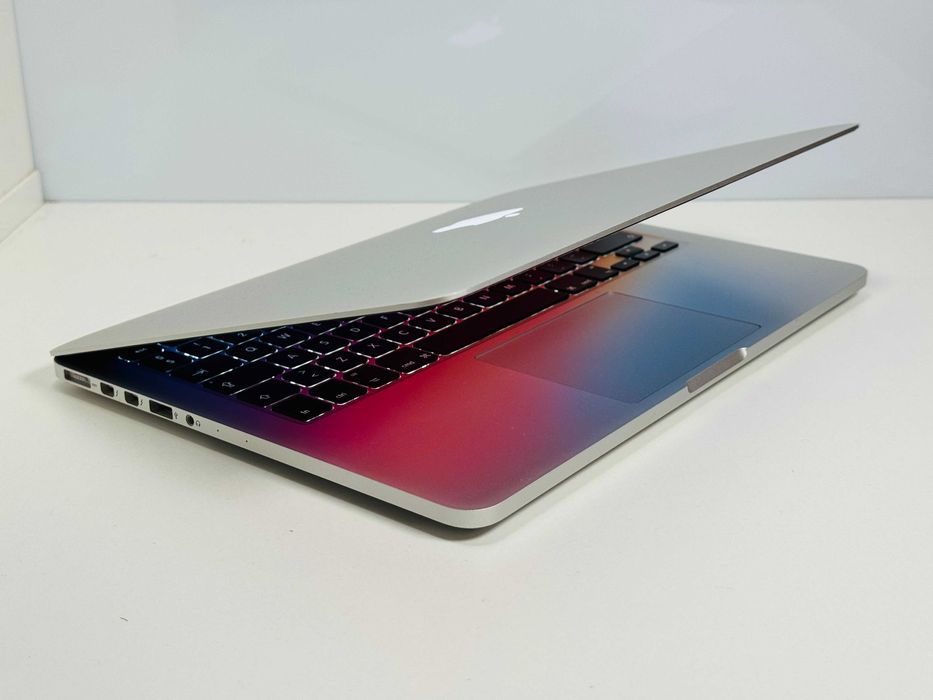 MacBook Pro 13 2015 i5 8GB RAM 256GB SSD Silver Super Stan