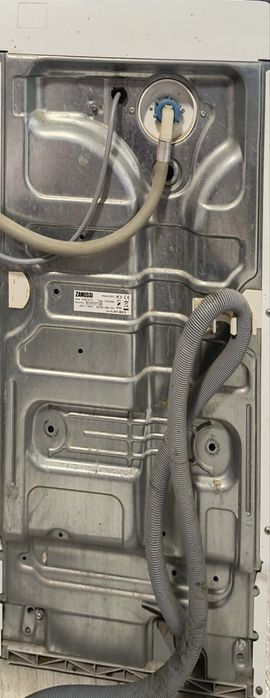 Пральна машина з вертикальним завантаженням ZANUSSI ZWQ 5101