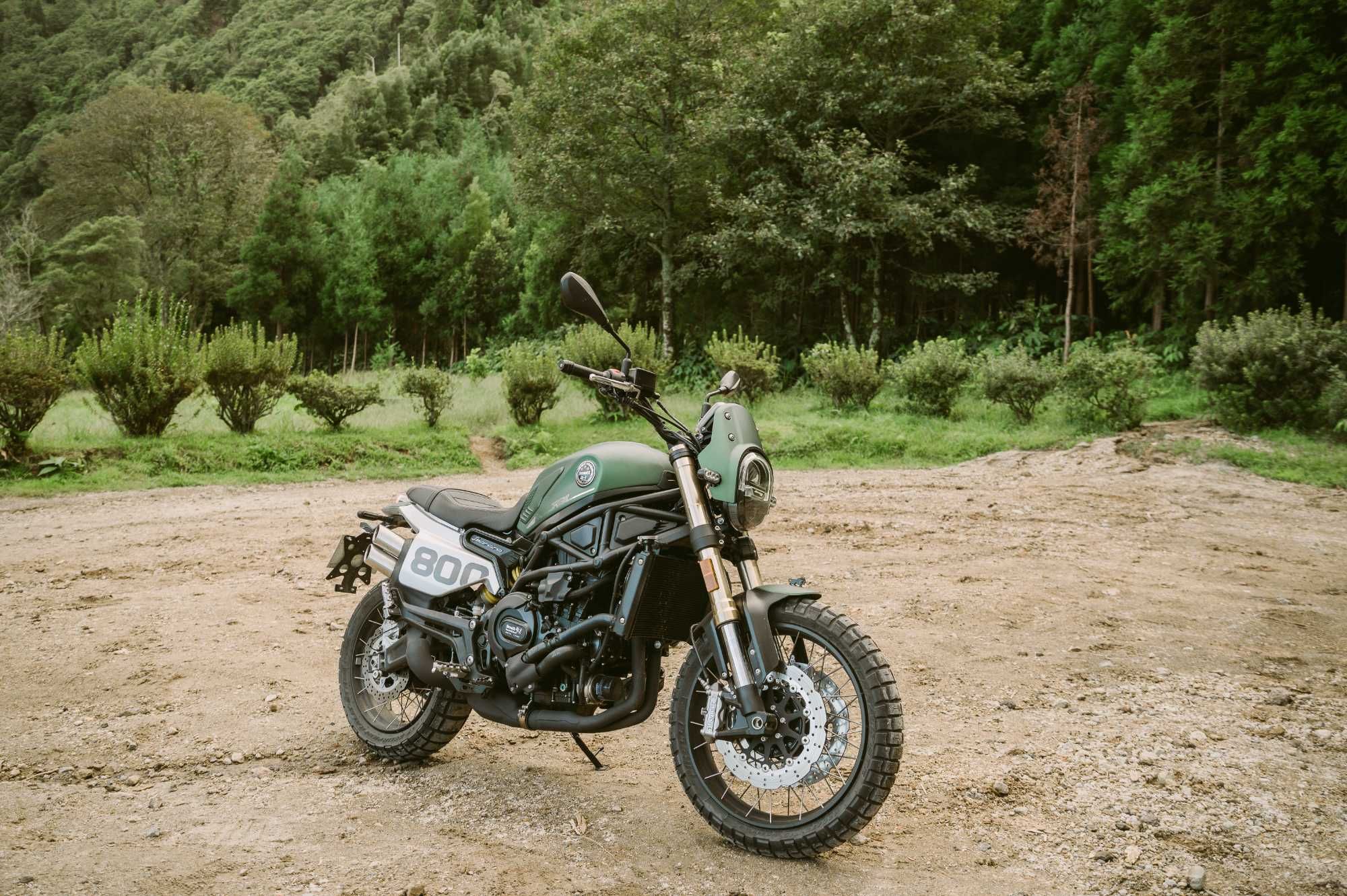 Benelli 800 Trail, ano 2023 Esta excelente