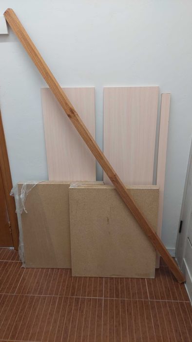 ДСП для сборки шкафа в кладовке