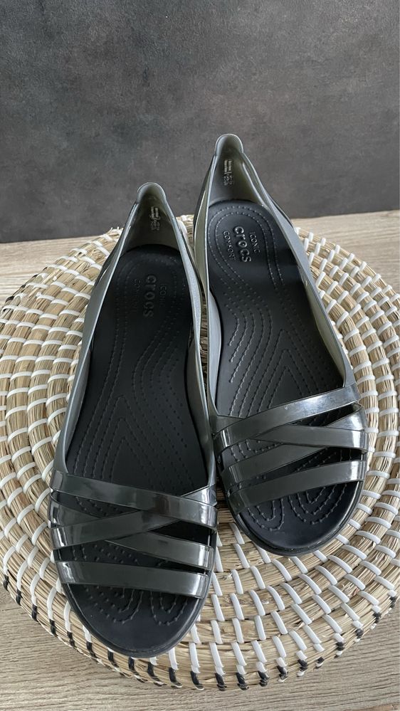 Crocs baleriny Isabella Huarache Black W9 39/40