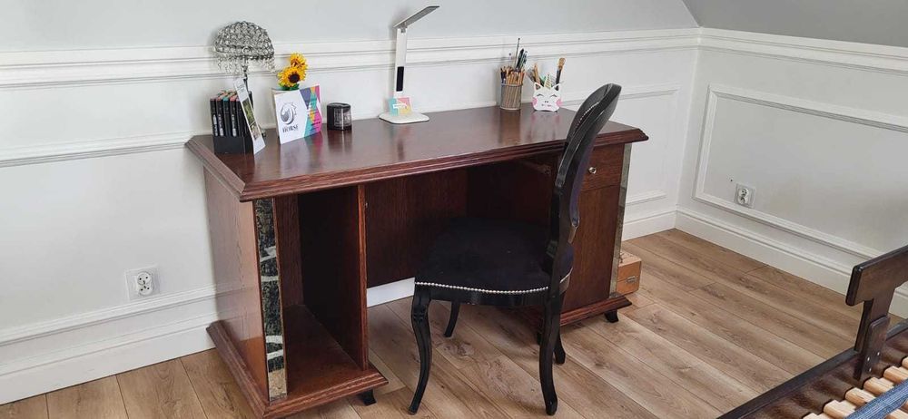 Zestaw mebli Łóżko,stolik nocny, biurko, krzesło, komoda, duża szafa