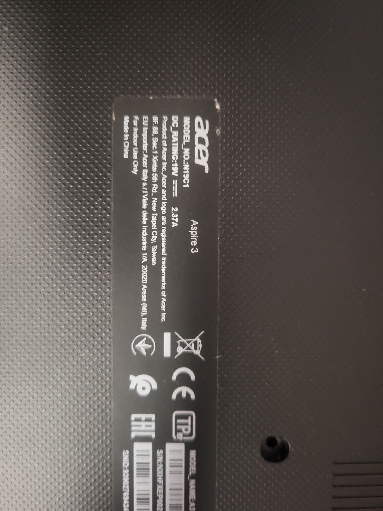 Sprzedam dolną obudowę do laptopa Acer Aspire 3 N19C1.