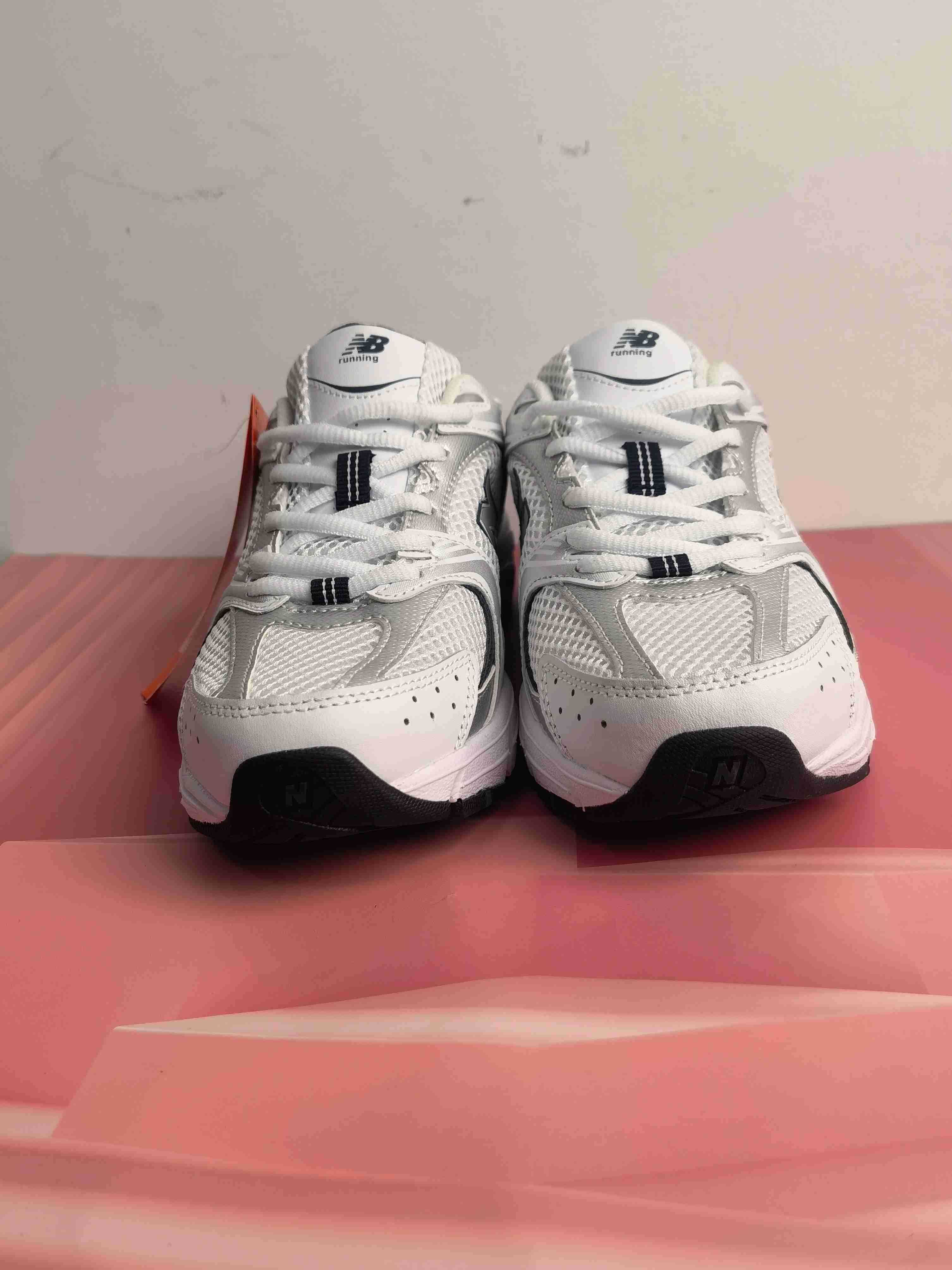 Nowe buty, białe New Balance 530, rozmiar 37