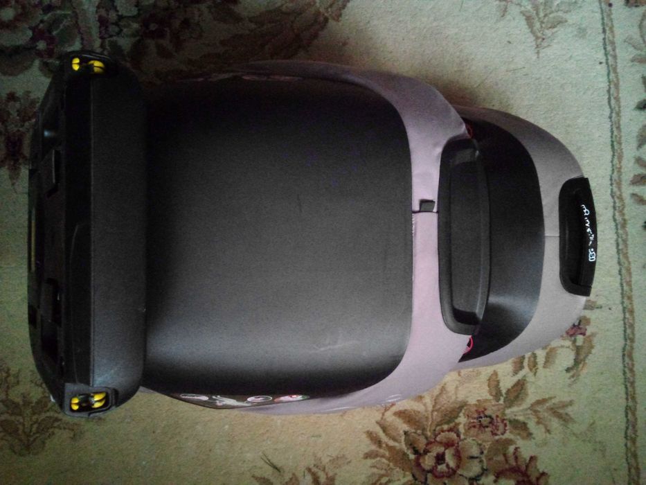 Автокресло Maxi Cosi RodiFix. Состояние 4+