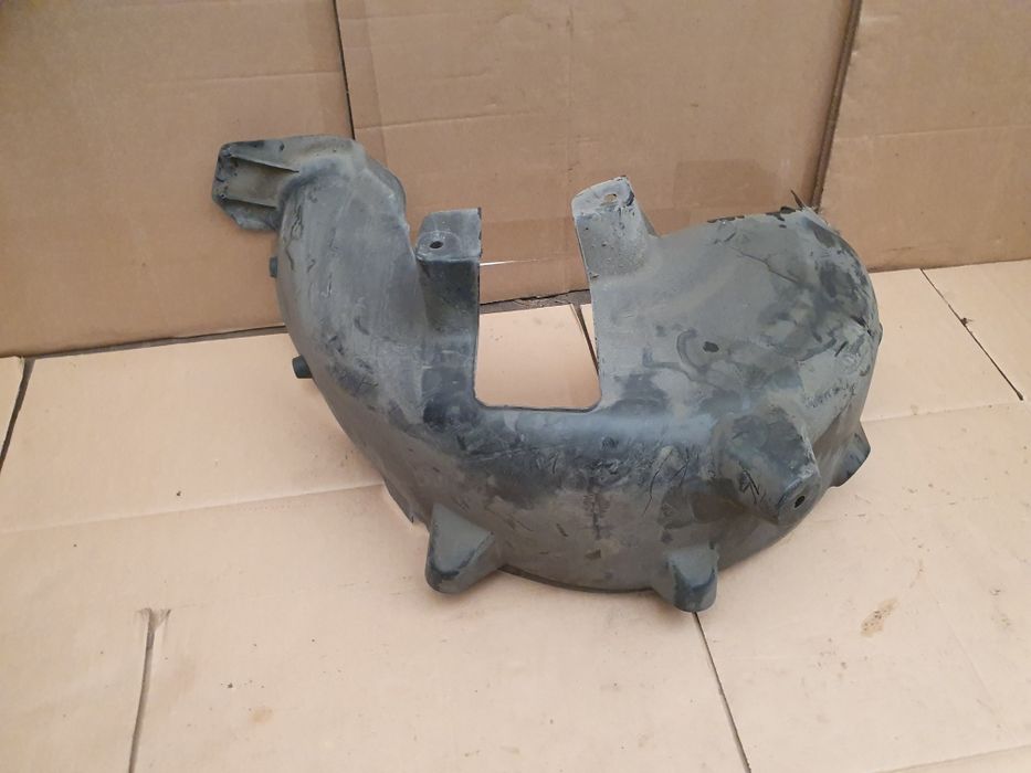 Renault Captur II nadkole plastikowe prawy tył tylne prawe 2019-