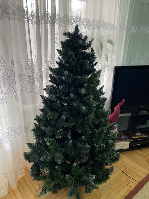 Штучна ялинка , ялинка б/у , 1.60 висота , пишна ялинка , новорічна