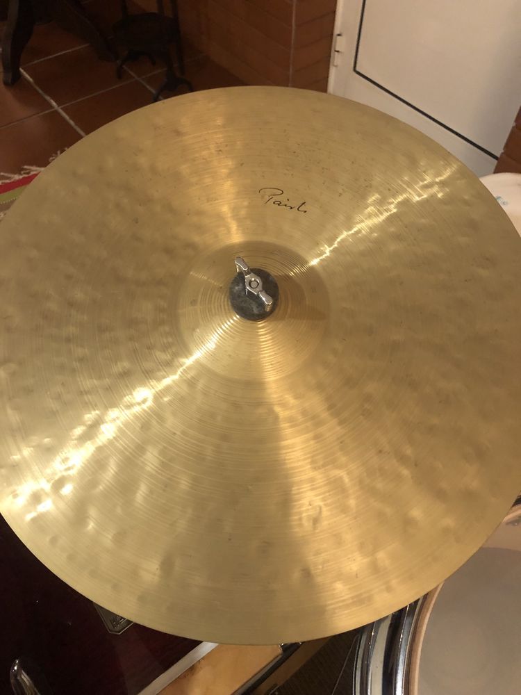 Paiste Signature Traditional Extra Thin Crash - 16” e 18”