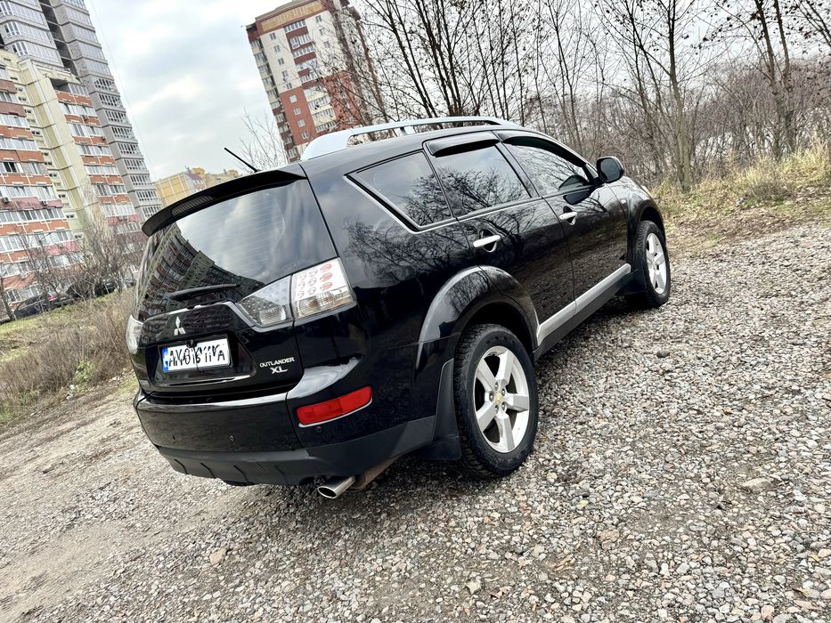 Продам Mitsubishi Outlander XL