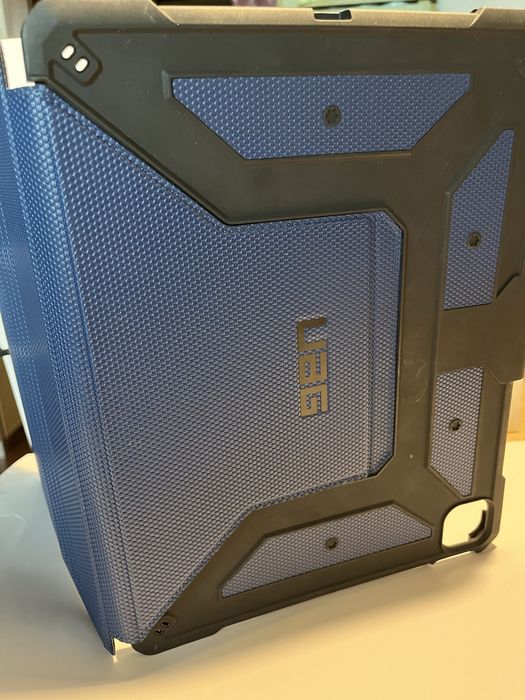 Чехол на Ай Пад ( i Pad pro 3/4/5 ) 12,9”  (“ BLUEO” )