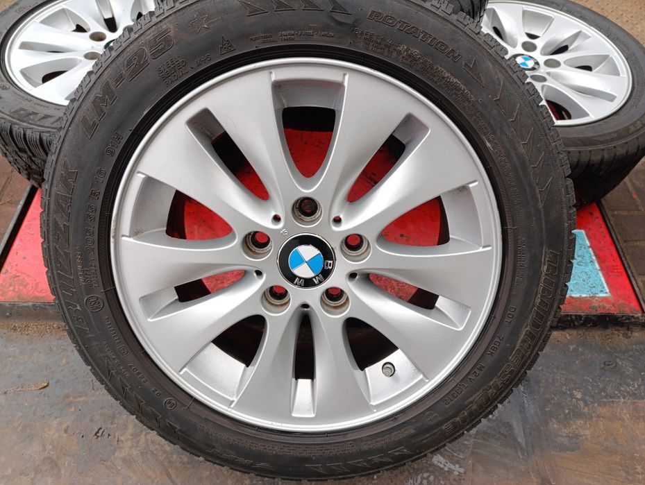 5x120 Felgi Aluminiowe 16 BMW Seria I E81 E82 E87 E88 7JX16 IS 44 kpl