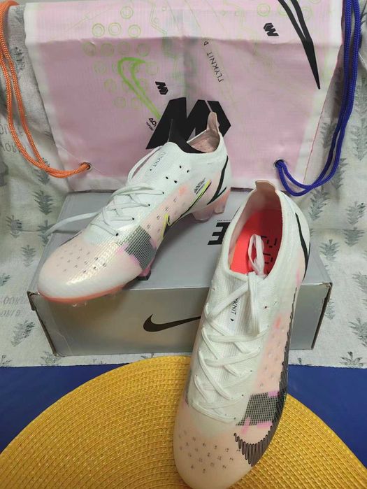 korki Nike Mercurial Vapor XIV Elite FG Rozmiar 45 Piłkarski korki