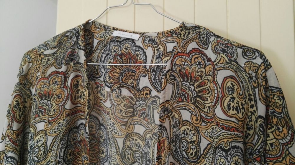 Blusa / sobre blusa / camisa