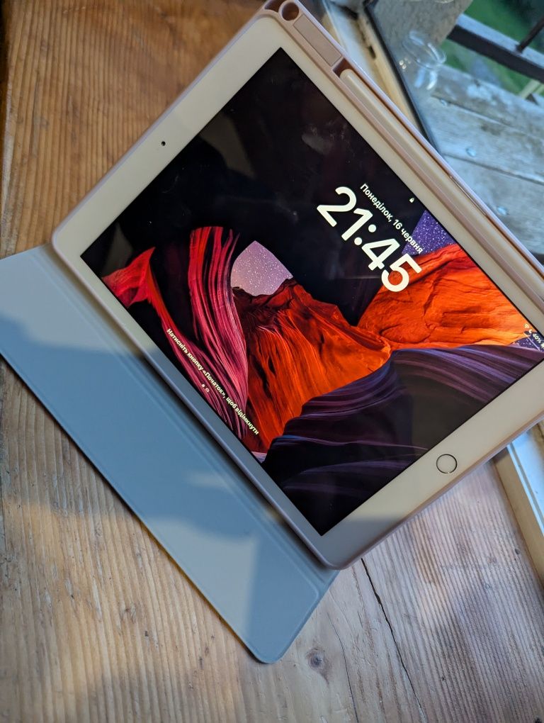 Чохол 360 ipad діагональ 10.2  (7,8,9 покоління)