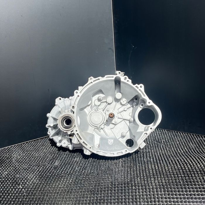 skrzynia biegów p2500a243 2500a243 p2500a mitsubishi colt 1.3