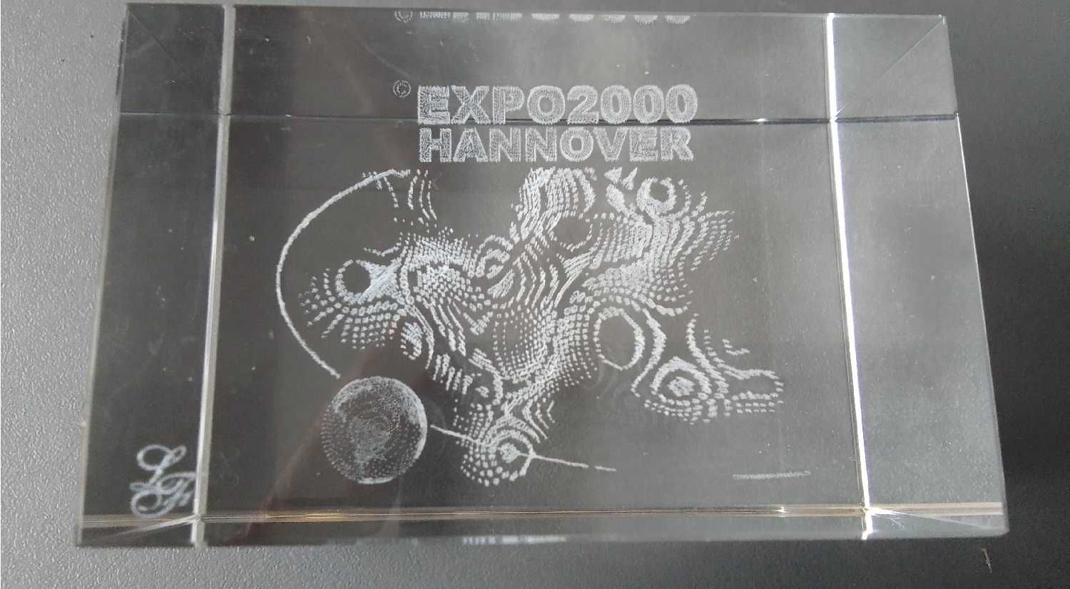 EXPO2000 HANNOVER Kostka szklana w etui Kryształ EXPO 2000 Sześcian