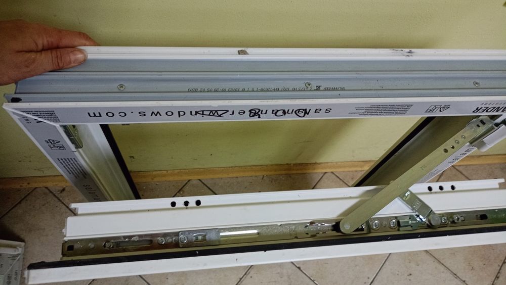 Okno 600 x 900 białe pcv