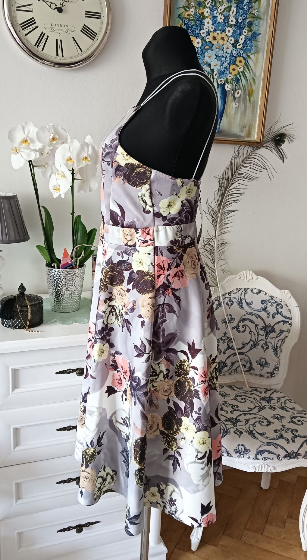 Nowa sukienka Boohoo rozmiar 42
