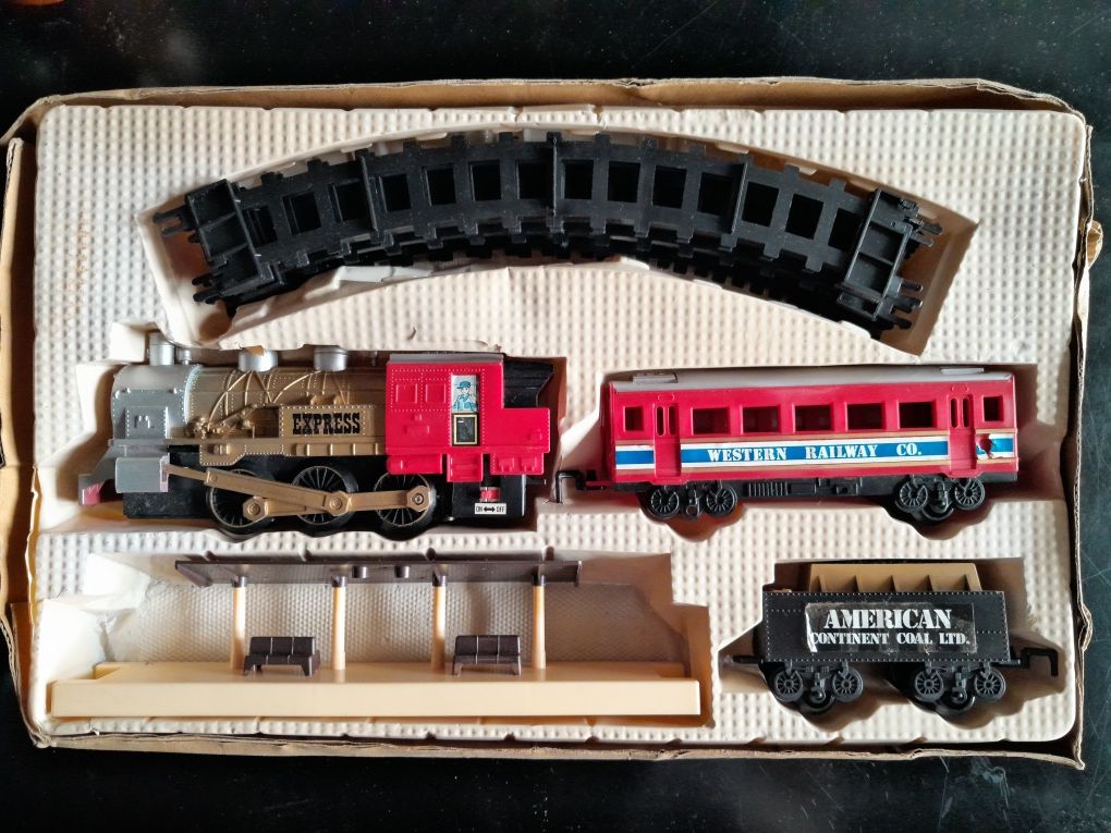 Union Express Battery Operated Train Set  Moonbo