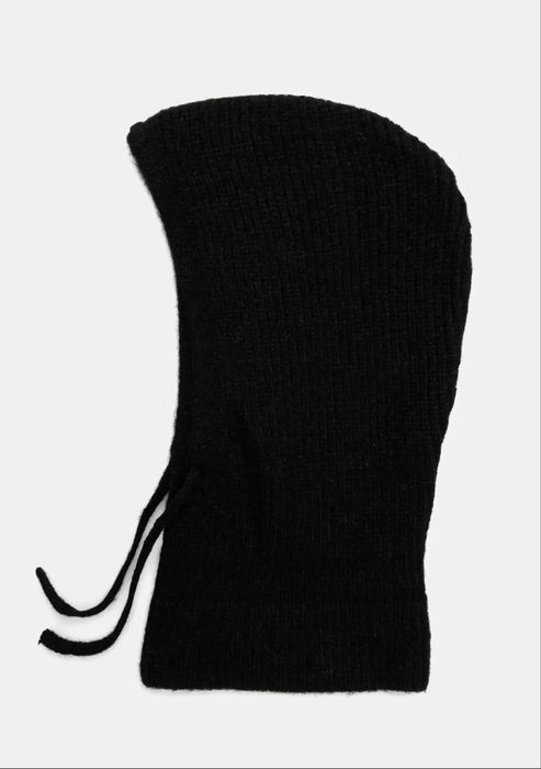 Капор капюшон з домішкою вовни оригінал Ugg та Guess круто сидять