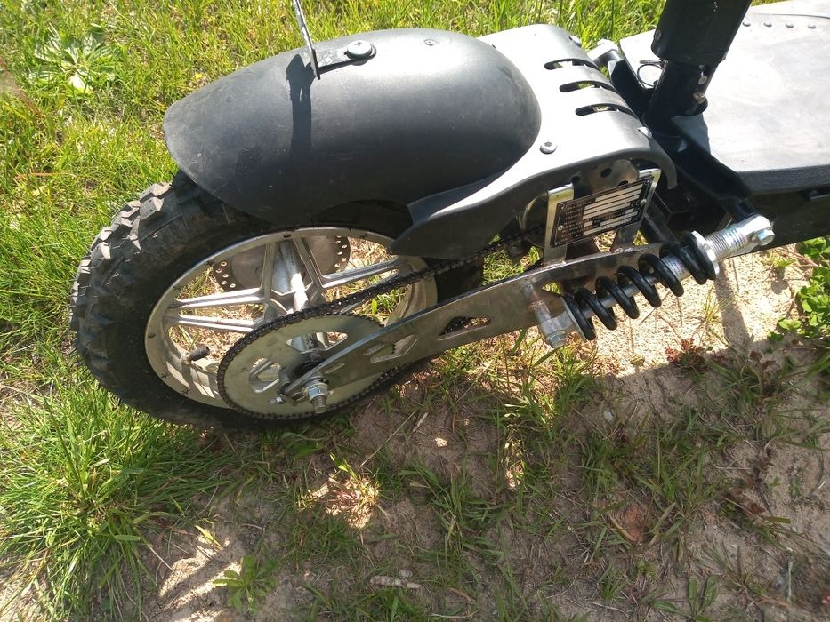 Skuter Hulajnoga elektryczna Viron.