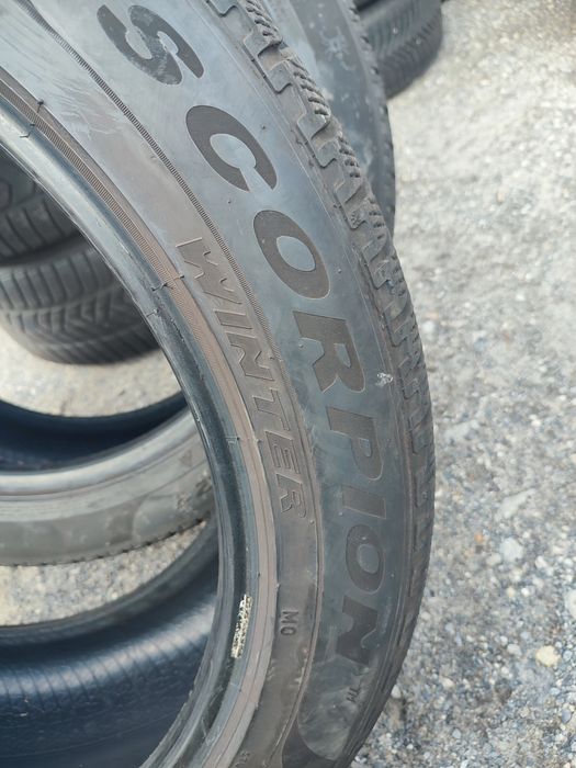 Dwie opony Pirelli Scorpion Winter 275/45/21 107V