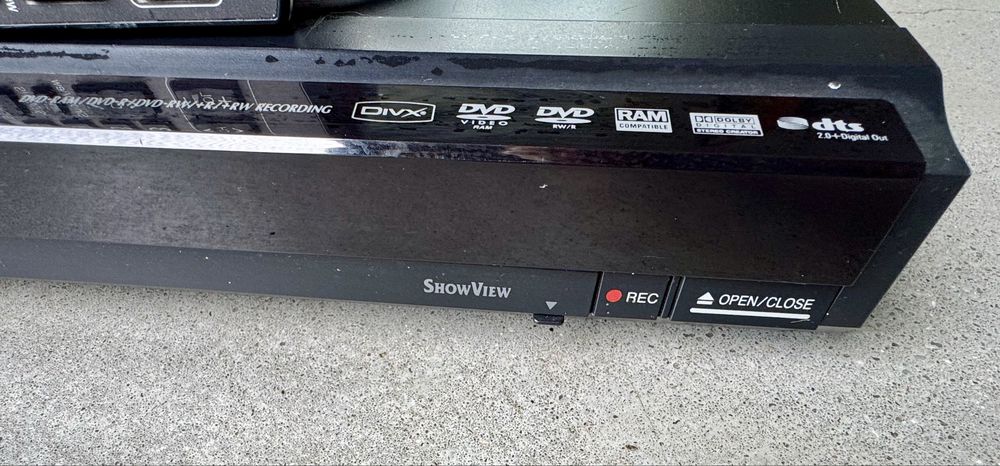 Nagrywarka Panasonic DMR-EH57
