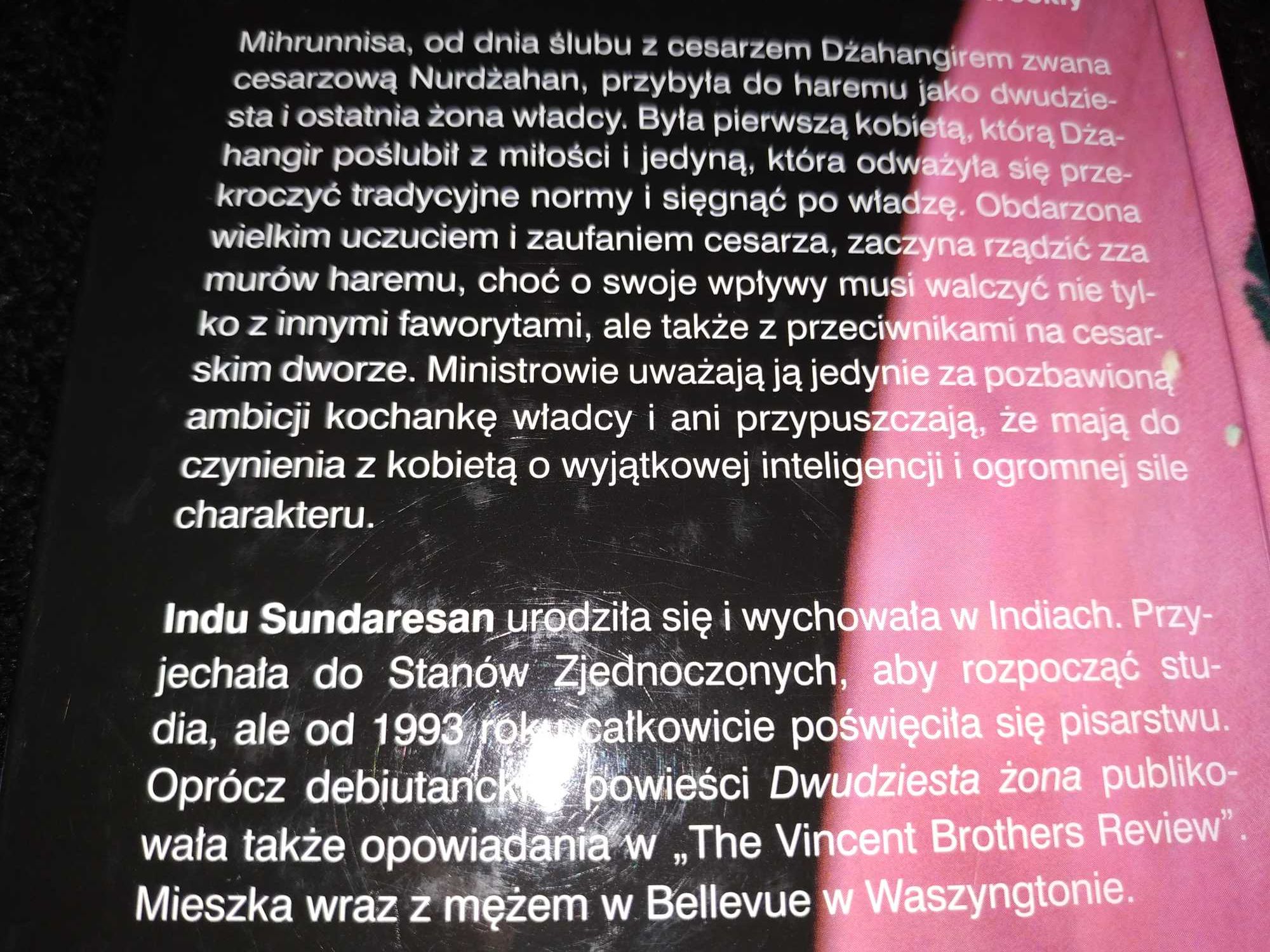 Święto róż Indu Sundaresan książka